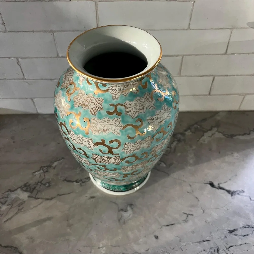 Vintage Imari‎ Japanese Handpainted Vase